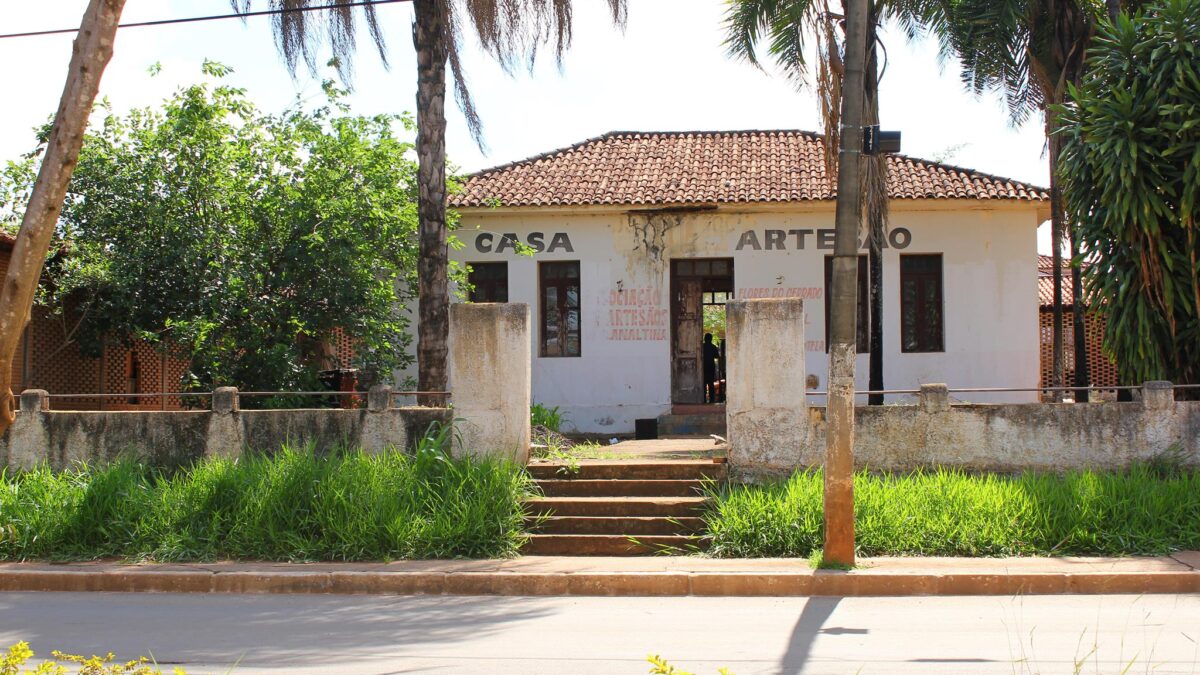 Câmara Legislativa discute restauração da Casa do Artesão de Planaltina