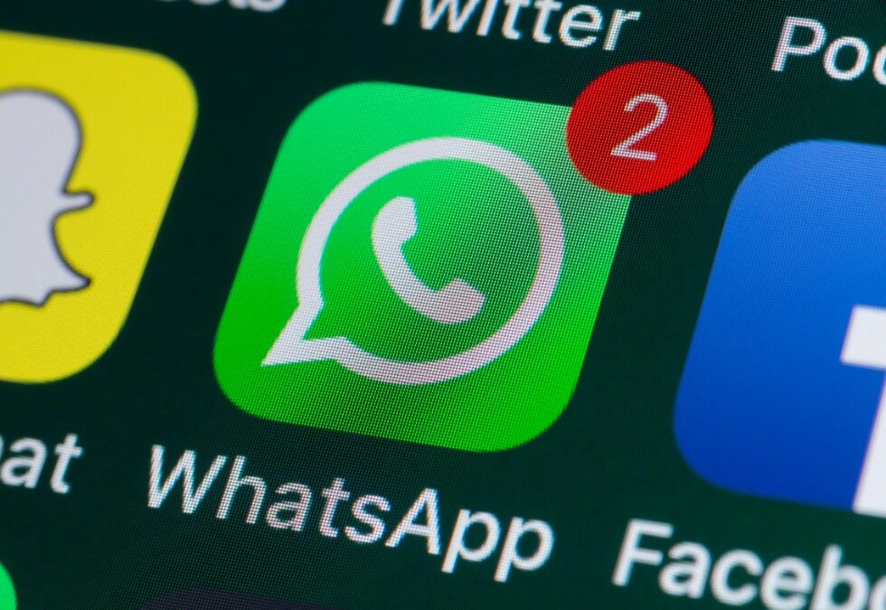 WhatsApp falso exibe anúncios e faz cobranças indevidas no celular