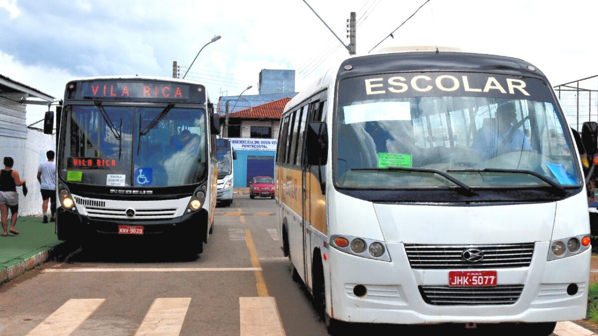 Mais 129 transportadores escolares com cadastro regularizado