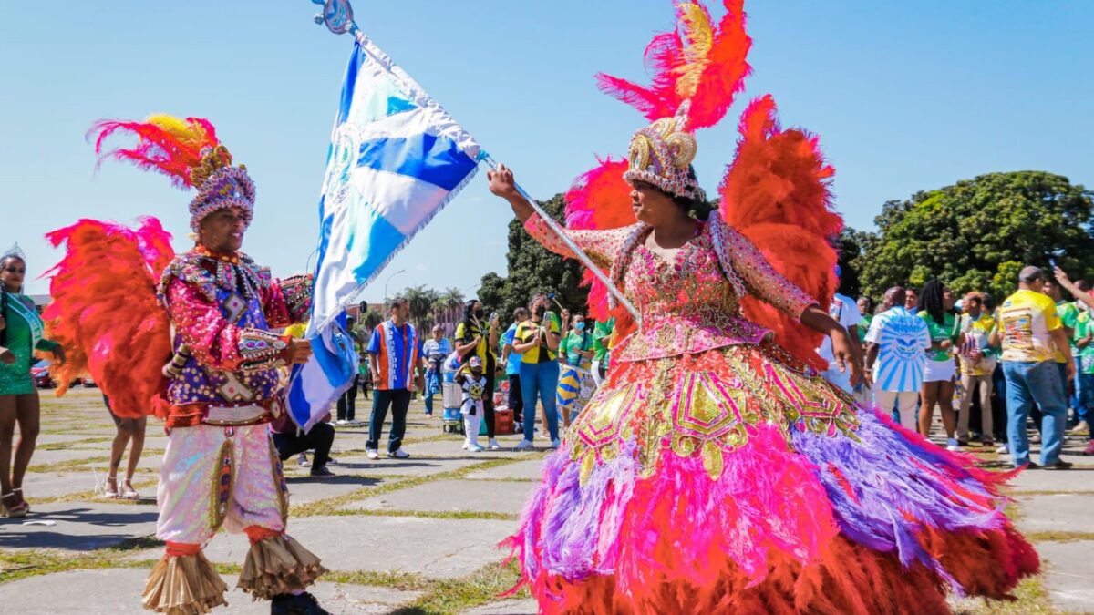 Com apoio de R$ 11 milhões do GDF, escolas de samba se preparam para 2023