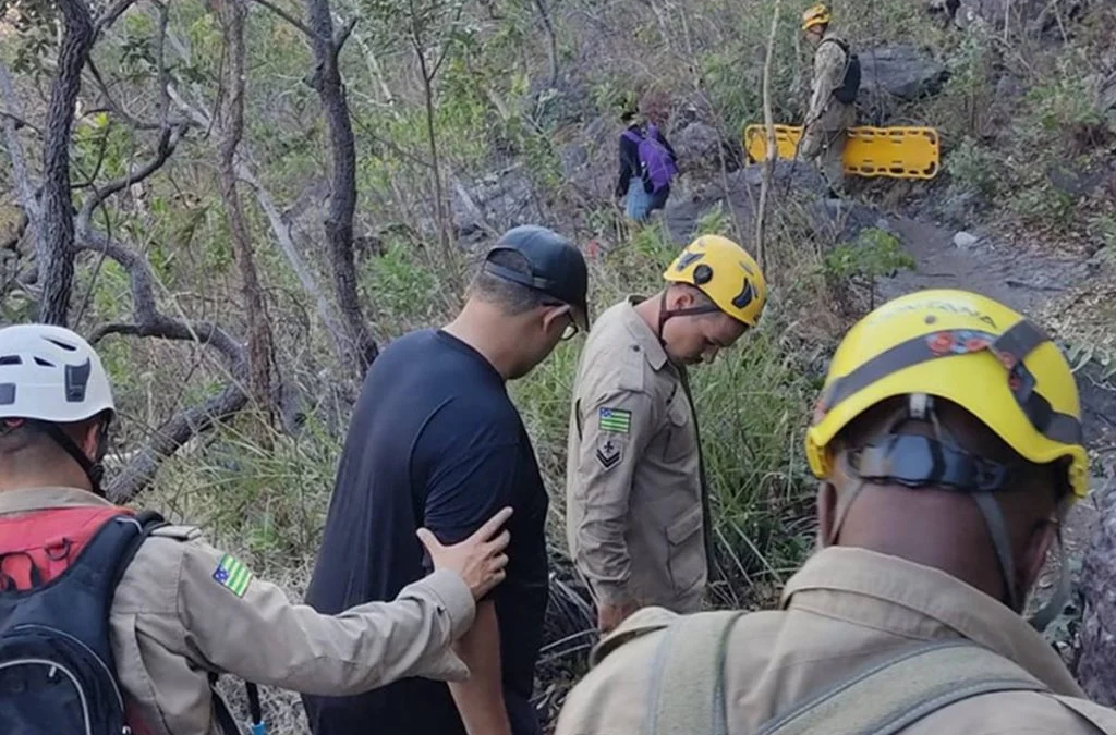 Homem é resgatado após passar mal em trilha da Chapada dos Veadeiros