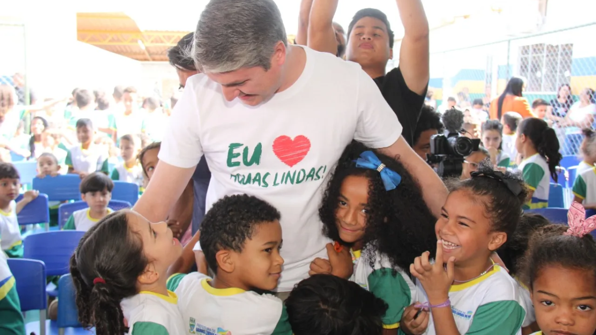 Prefeitura de Águas Lindas inaugura mais uma escola reformada