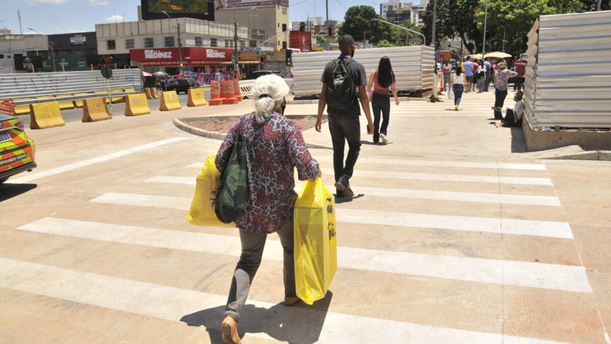 Liberada faixa de pedestre no boulevard do Túnel de Taguatinga