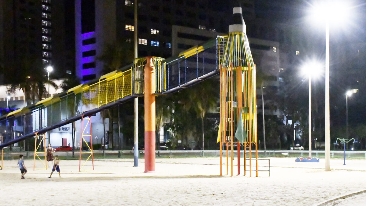 Parque Ana Lídia ganha novas luminárias de LED