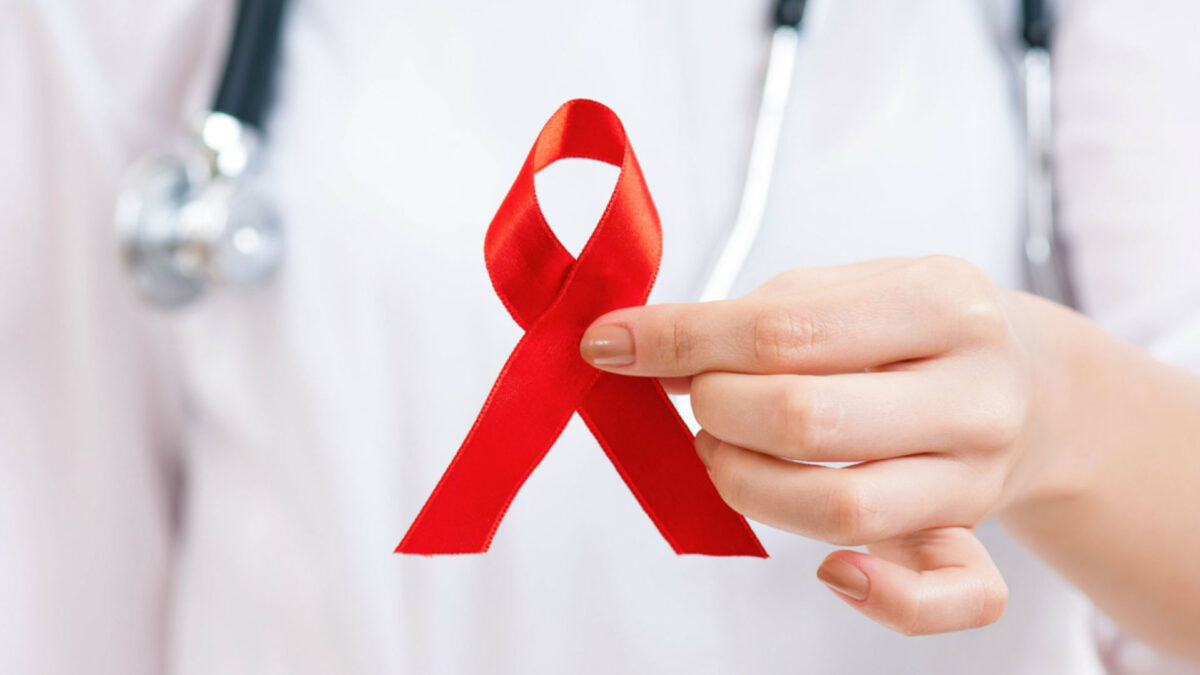 Dezembro Vermelho: 3 dicas para a prevenção e diagnóstico precoce do HIV