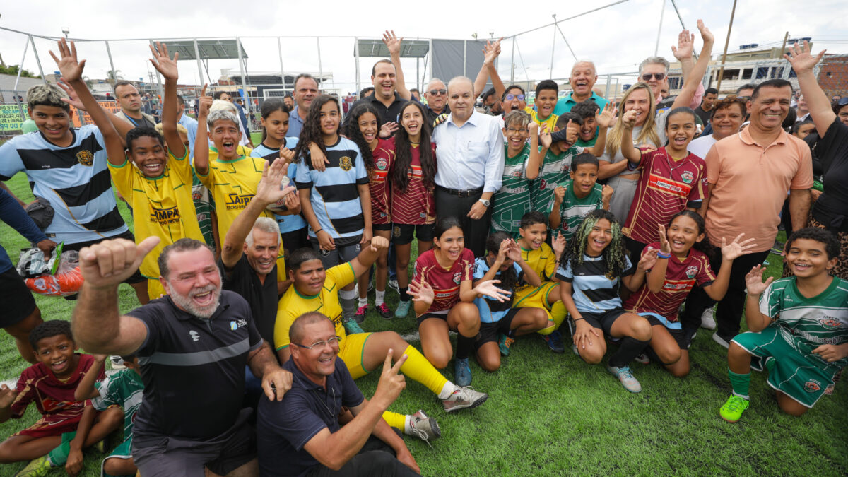 Campo sintético é inaugurado na Feira do Produtor de Ceilândia