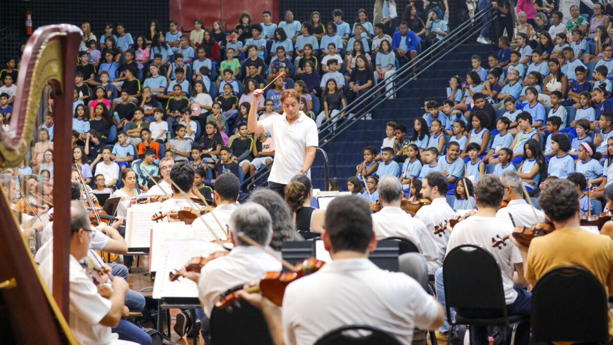 Projeto leva alunos da rede pública a concertos da Orquestra Sinfônica