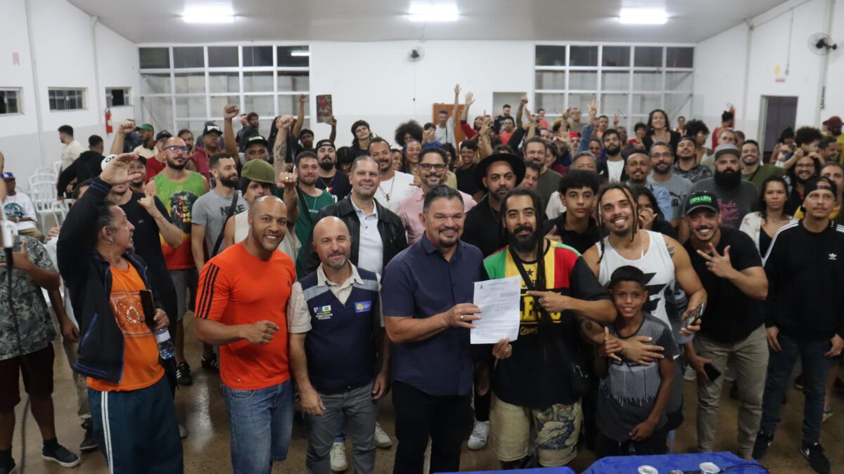 Hermeto se reúne com artistas locais para apresentar novo projeto de lei na área da cultura