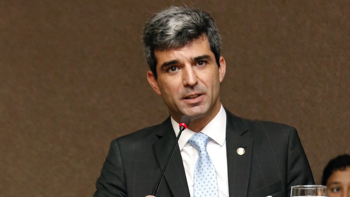 GDF decreta luto oficial pelo falecimento de Juliano Costa Couto