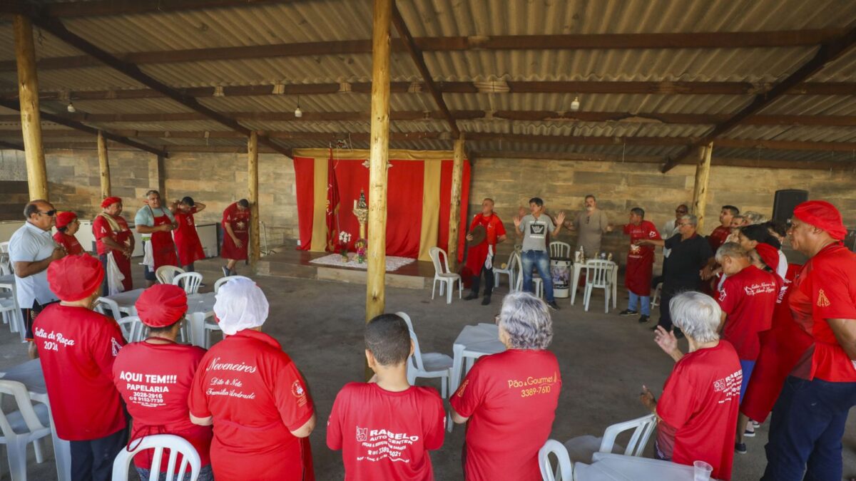 Tradição centenária, Festa do Divino em Planaltina une fieis e movimenta economia local