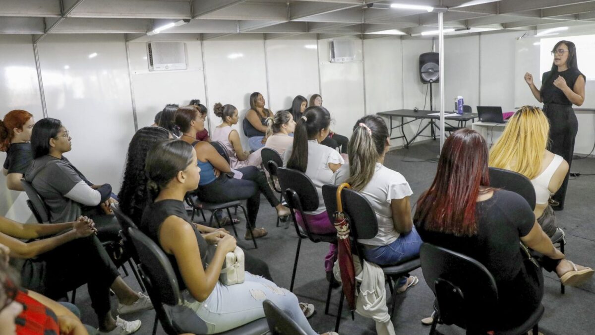 Arapoanga recebe edição do Mulher nas Cidades com cursos e serviços gratuitos