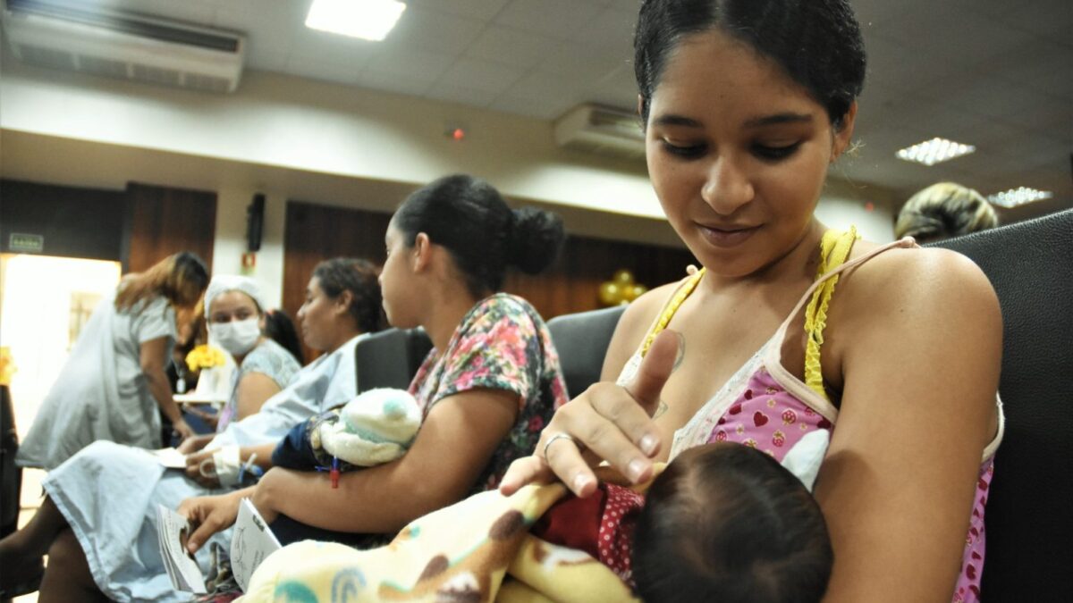 Seminários abordam temas referentes ao aleitamento materno