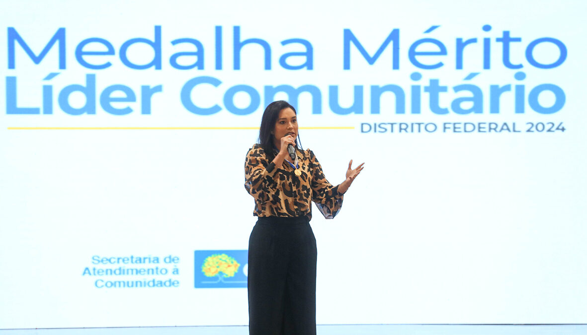 GDF reconhece 340 líderes comunitários com medalha