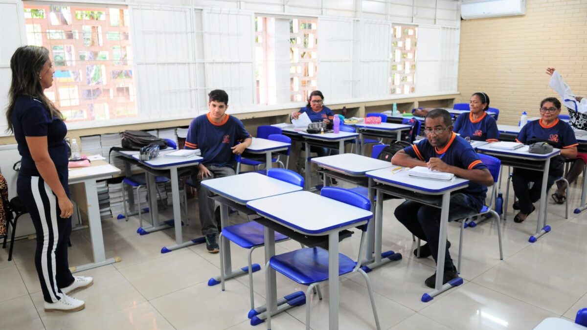 Educação de Jovens e Adultos tem inscrições abertas até 5 de novembro