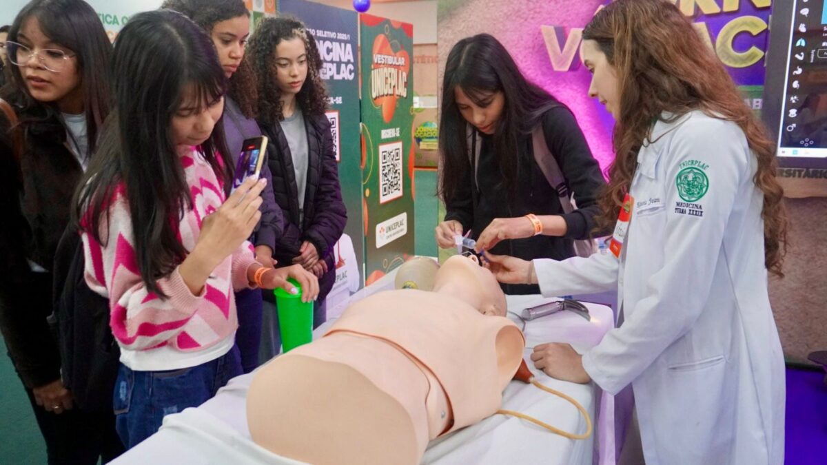 UNICEPLAC promove Jornada Vocacional para ajudar estudantes na escolha da profissão