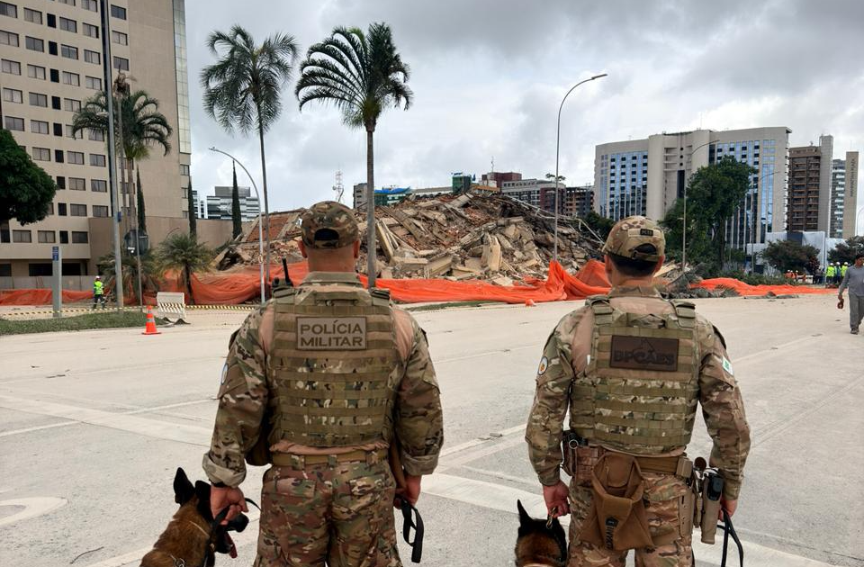 Hotel Torre Palace é implodido em Brasília após anos de abandono - PORTAL  DE NOTÍCAS SERTANEJO TOP 10
