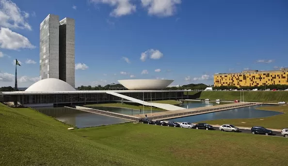 Ministério do Turismo celebra recorde de entrada de turistas internacionais em Brasília (DF)